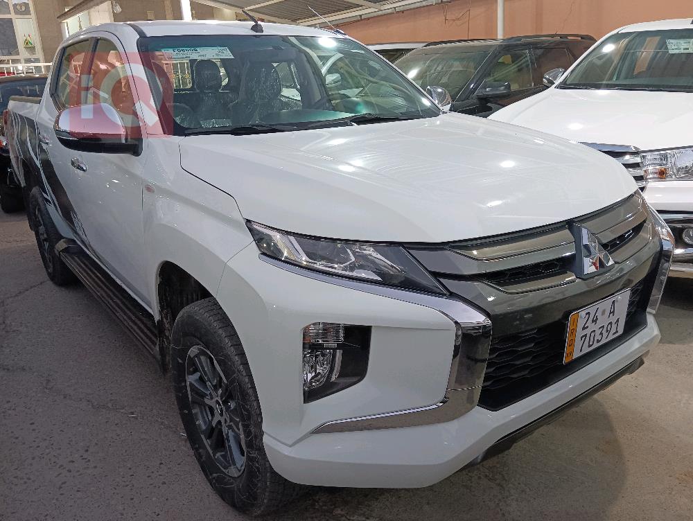 میتسوبیشی L200